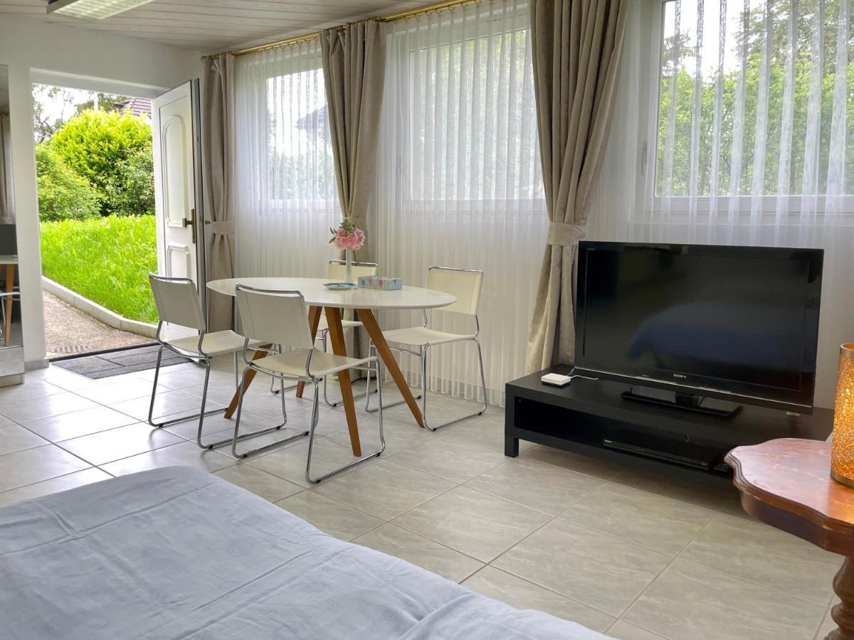 Studio In Stadtnaehe Zuerich Mit Guter Verkehrsanbindung Adliswil Bagian luar foto
